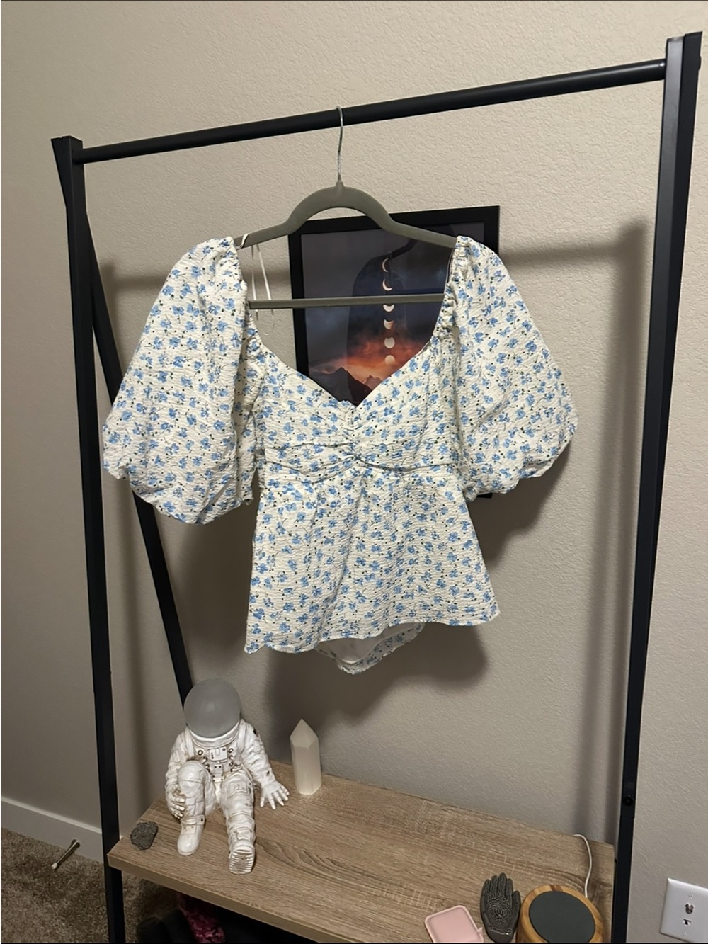NWOT | Free the Roses Blue Floral Puff Sleeve Peplum Top